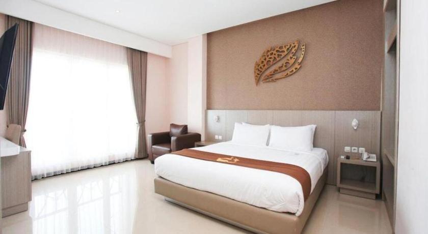 Gets Hotel Malang Exterior photo