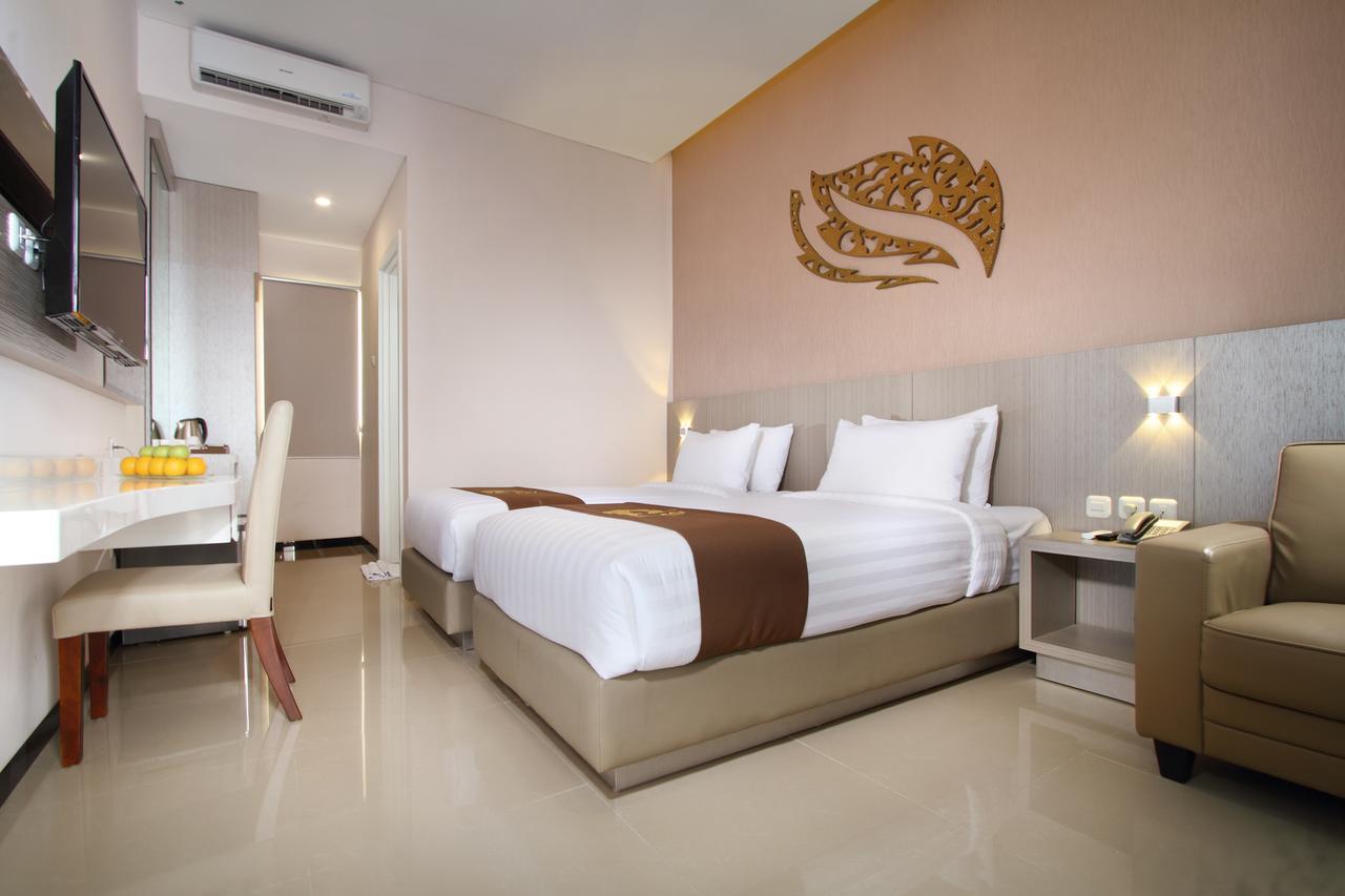Gets Hotel Malang Exterior photo