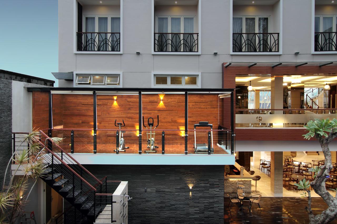 Gets Hotel Malang Exterior photo
