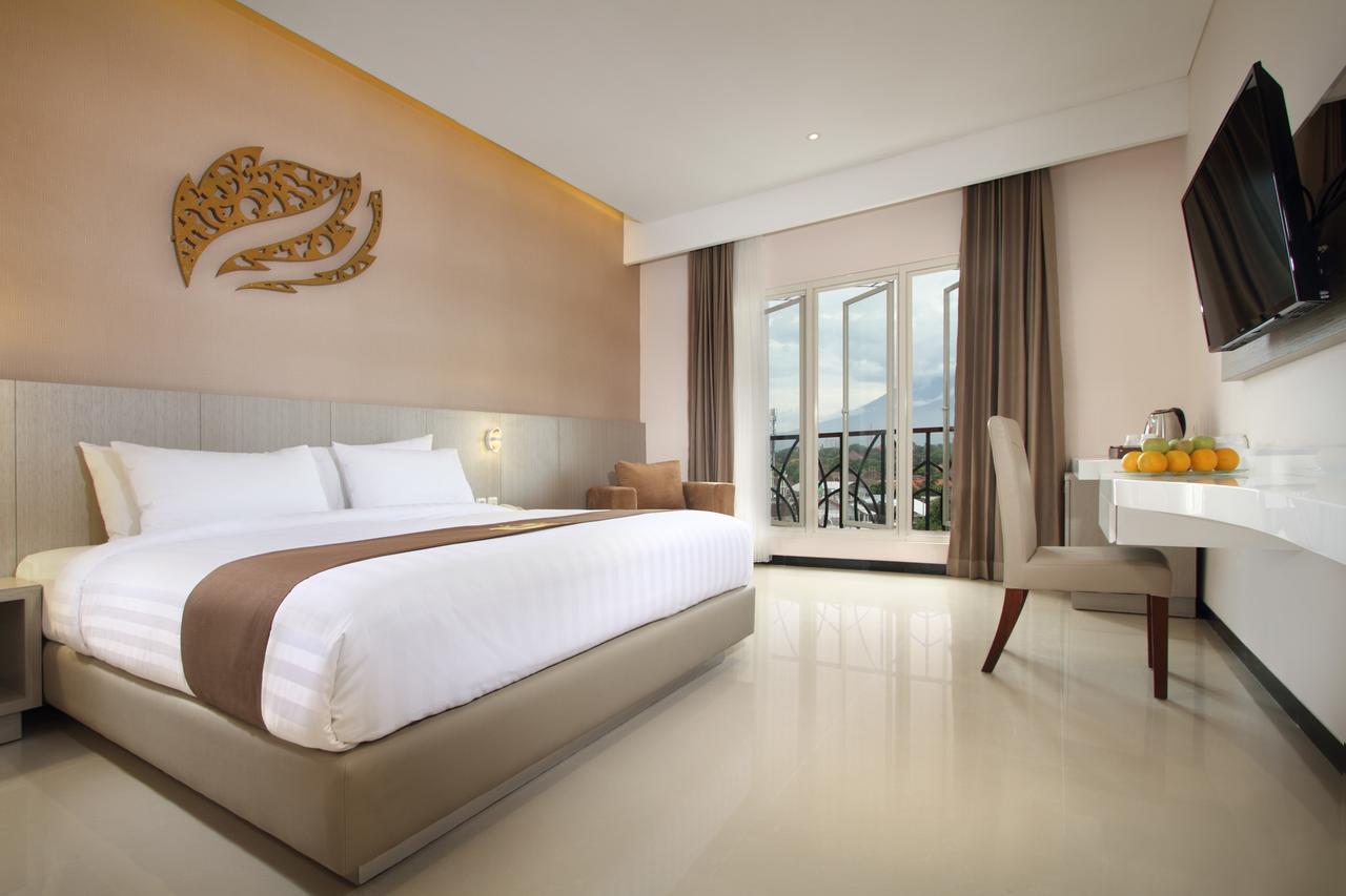 Gets Hotel Malang Exterior photo